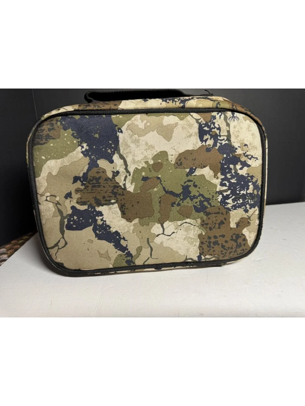 Buc-ee's Kids Insulated Lunch Box Bag - Camo Top Handle Zip Up